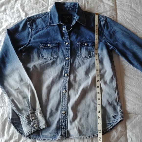 SOLD! American Eagle Ombre Denim Shirt - Picture 4 of 6